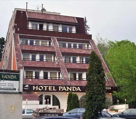 Panda 3* Budapešť