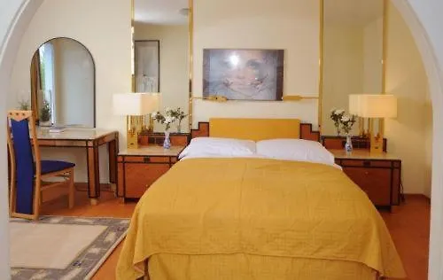 Hotel Panda 3*