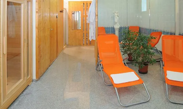 Panda Hotel 3*